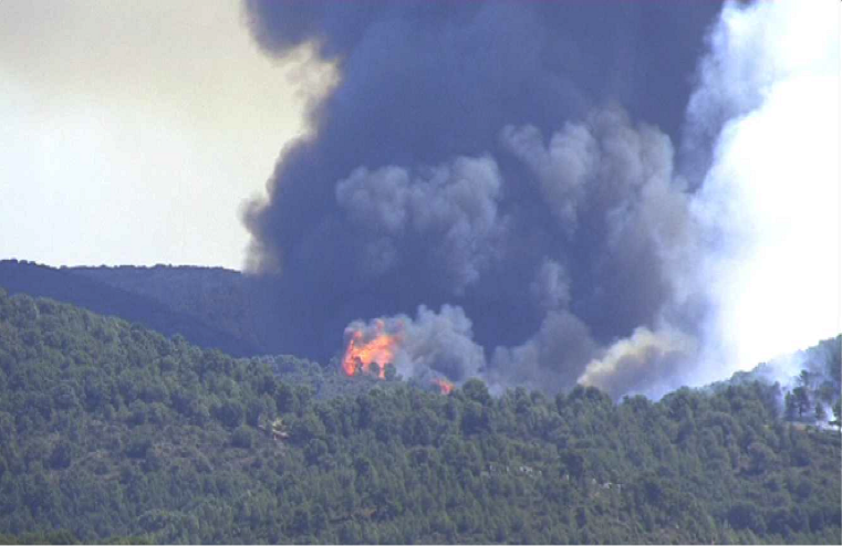 Imagen del incendio de Andilla . Fuente: http://www.serrania.tv/